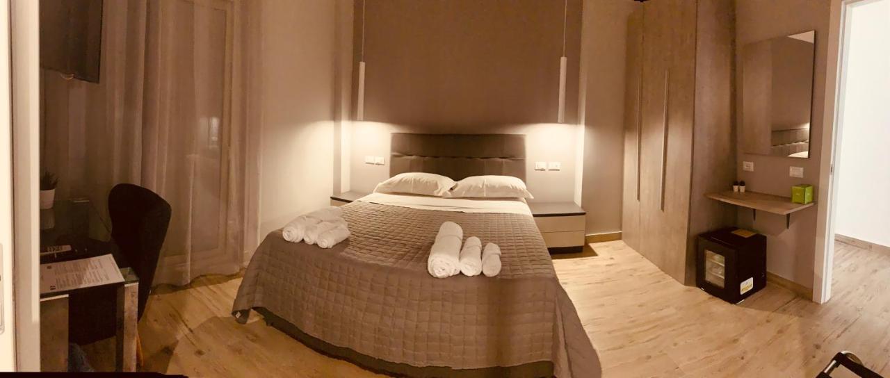 Aqua B&B - Rooms And Apartments Μιλάτσο Εξωτερικό φωτογραφία