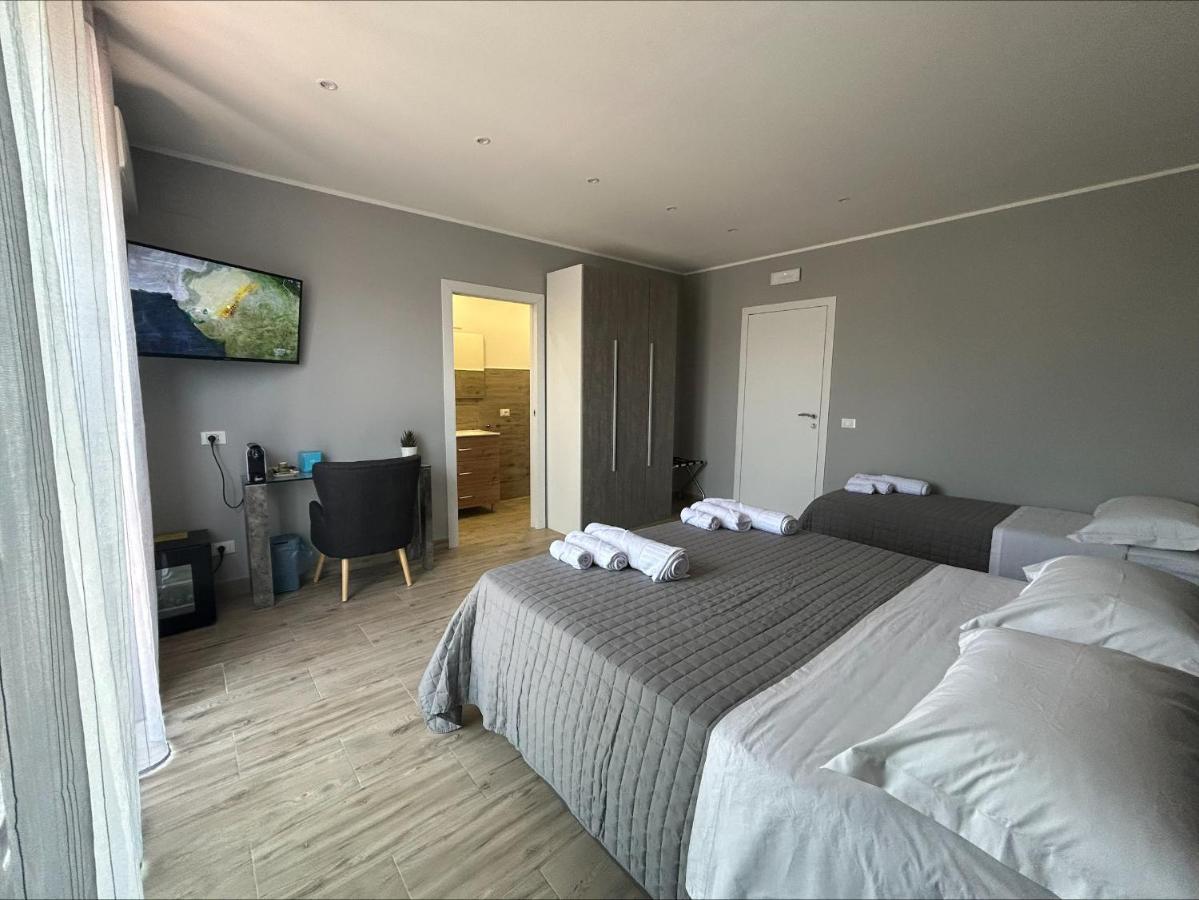Aqua B&B - Rooms And Apartments Μιλάτσο Εξωτερικό φωτογραφία